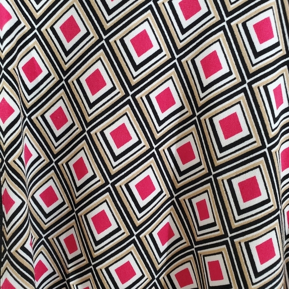 🚫 ROZ & ALI Woman's Top Size L Black Pink Print Zipper - Picture 6 of 7